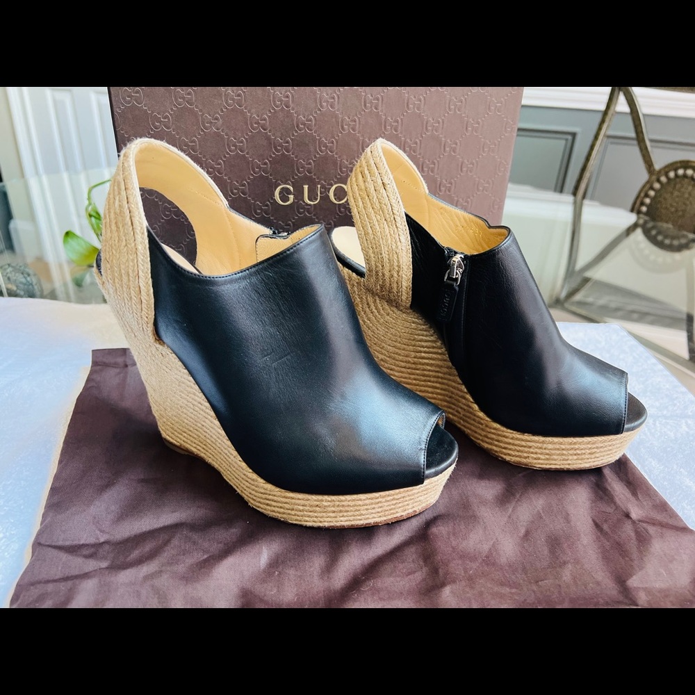 Black and Tan Gucci Wedges